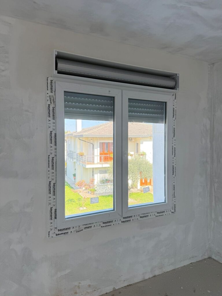 finestra-pvc-bianco-monoblocco-tapparella-2
