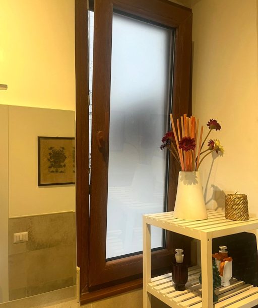 Finestra PVC effetto legno — opzioni di apertura Gruppo Tenko